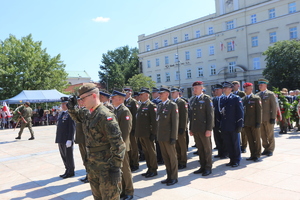 uroczystość święta Wojska Polskiego na placu w Lublinie