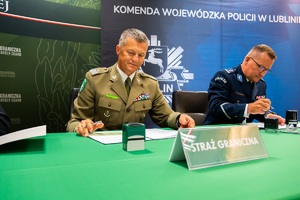 Podpisano porozumienia dotyczące szkoleń w oddziałach o profilu mundurowym