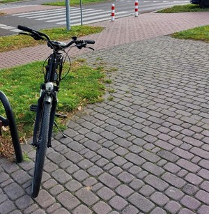 rower biorący udział w zdarzeniu