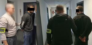 kolaż zdjęć przedstawiający zatrzymanych mężczyzn