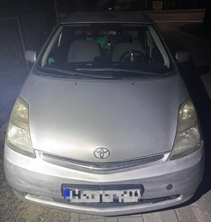 samochód osobowy marki Toyota