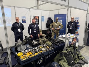 policjanci na Targach Służby Więziennej Lublin 2025.