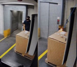 Zrzuty z nagrania monitoringu. 24-latek podczas podpalania pudła w miejscu pracy