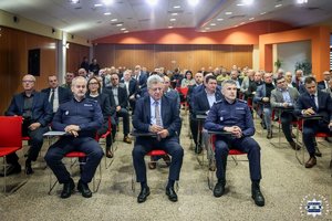 Konferencja „Skuteczni w kryzysie” z udziałem policji i innych służb