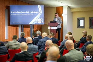 Konferencja „Skuteczni w kryzysie” z udziałem policji i innych służb. Wystąpienie rzecznika prasowego