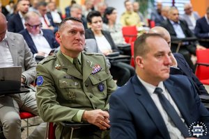 Konferencja „Skuteczni w kryzysie” z udziałem policji i innych służb