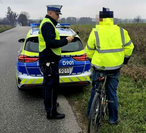 kontrola trzeźwości rowerzysty.