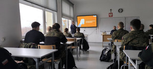 Szkolenie dotyczące zagrożeń terrorystycznych dla uczniów zamojskiej „mundurówki”