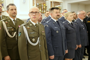 uczestnicy spotkania opłatkowego służb mundurowych na SALI