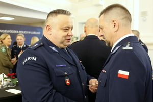 uczestnicy spotkania opłatkowego służb mundurowych na SALI