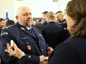 uczestnicy spotkania opłatkowego służb mundurowych na SALI