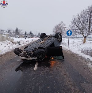 dachowanie pojazdu osobowego