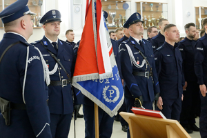 Policjanci z Pocztu Sztandarowego.