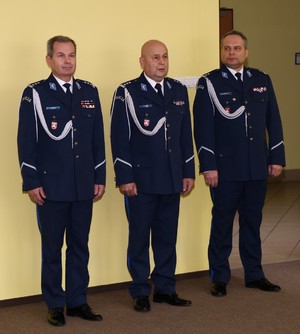 nsp. Andrzej Miduna, insp. Zbigniew Krzos i mł. insp. Mariusz Woźniak