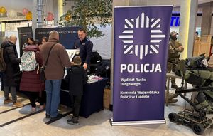 stoisko promocyjne policji
