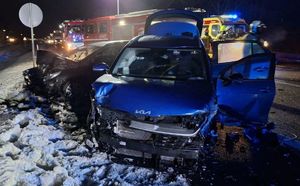 samochody po zderzeniu