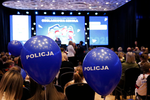balony z napisem Policja