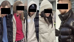 Pięcioro zatrzymanych osób.