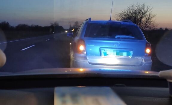 kontrola drogowa pojazdu.