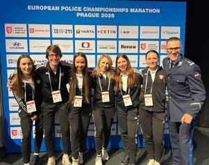 reprezentanci polskiej policji w maratonie