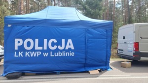 namiot z napisem Policja LK KWP w lublinie
