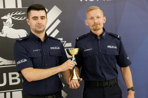 sierż. Kamil Sabatura i st. post. Mateusz Zdun