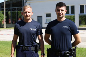 sierż. Kamil Sabatura i st. post. Mateusz Zdun