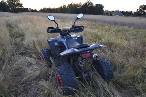 quad na polu
