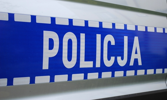 karoseria radiowozy policyjnego z napisem policja