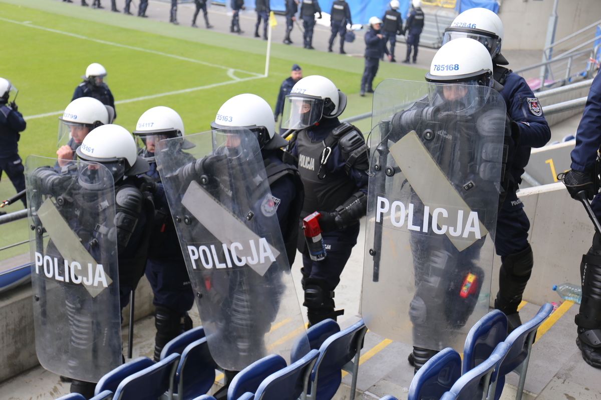 Lubelscy policjanci ćwiczyli na stadionie Motor Arena Lublin